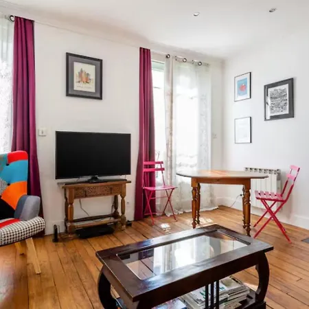 Appartamento Pour 4 Pers. - Buttes-chaumont Parigi